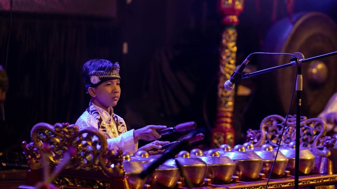 Penampilan grup musik tradisional